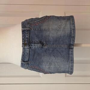 Vintage Y2K Indie Floral Embroidered Denim Mini Skirt Dark Wash Size 9 (S / M)